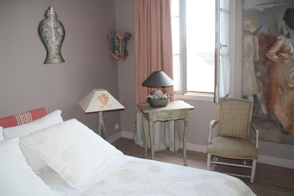 Logis Saint-Leonard Bed & Breakfast Honfleur Exterior photo